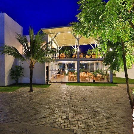 Arugambay Roccos Arugam Bay Exterior foto